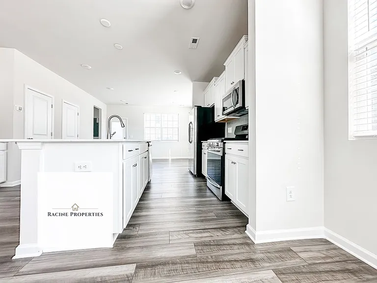 1 Trakas Ct — Photo 5