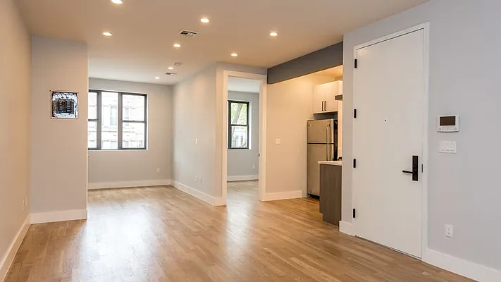 Rented by Nooklyn NYC LLC | media 47