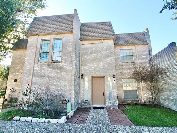 2nd image of 2 River Creek Way