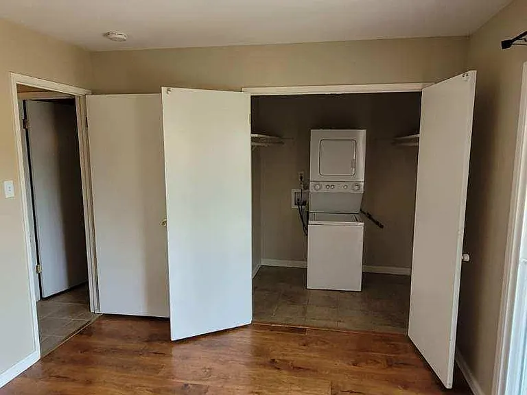 2027 Nina Ct — Photo 4