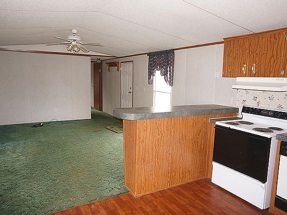 4th image of 805 S 200th St Lot C11