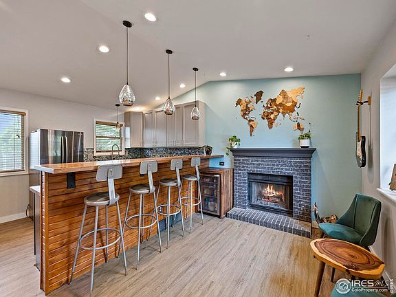 4th image of 601 Lupine Dr