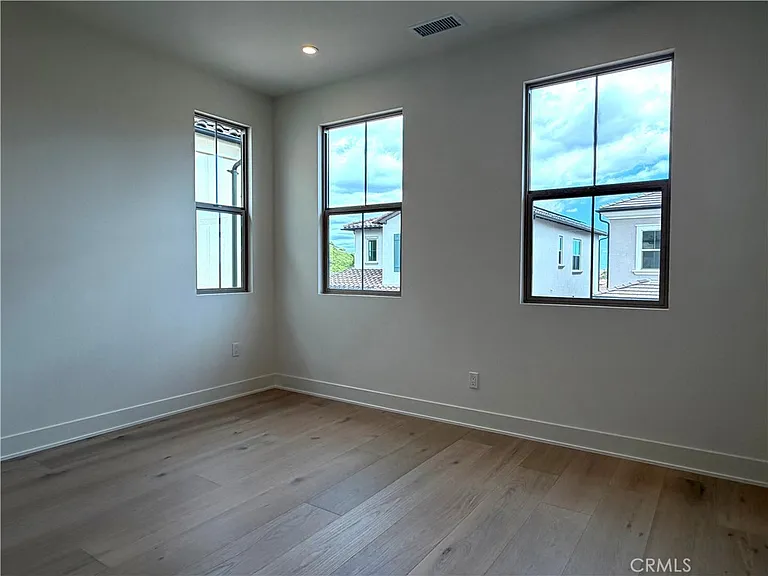 208 Maricopa — Photo 23