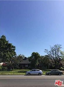 2nd image of 3246 S Barrington Ave