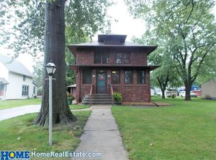 520 Grove Ave, Crete, NE 68333