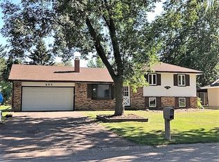252 Walnut Ln, Apple Valley, MN 55124