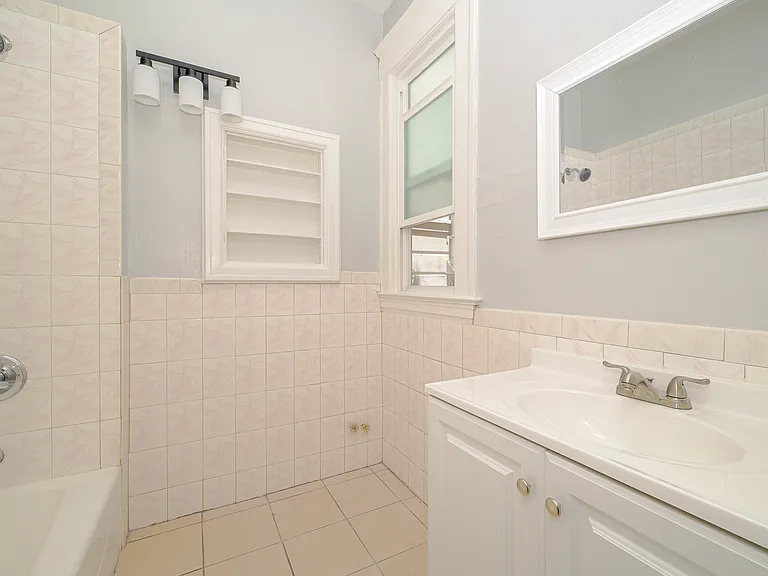 1535 Larkin St #B — Photo 16