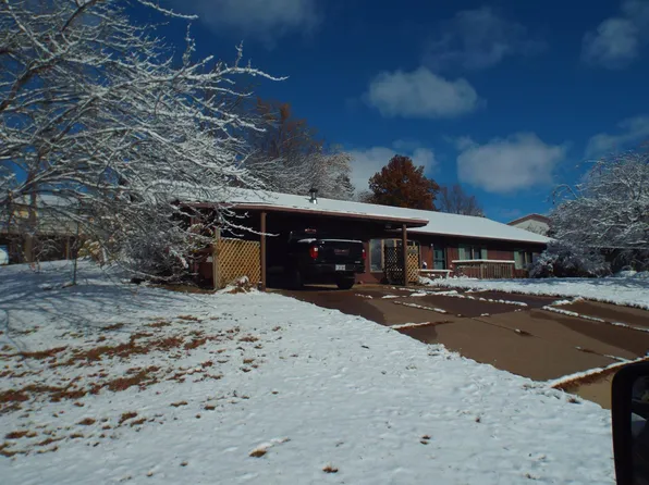 133 Mathilda Dr, Stockton, IL 61085