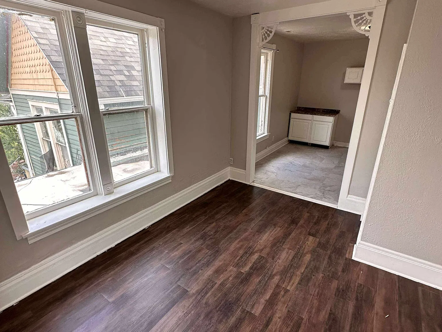 2 bed, 850 sqft, $1,400 — Photo 3