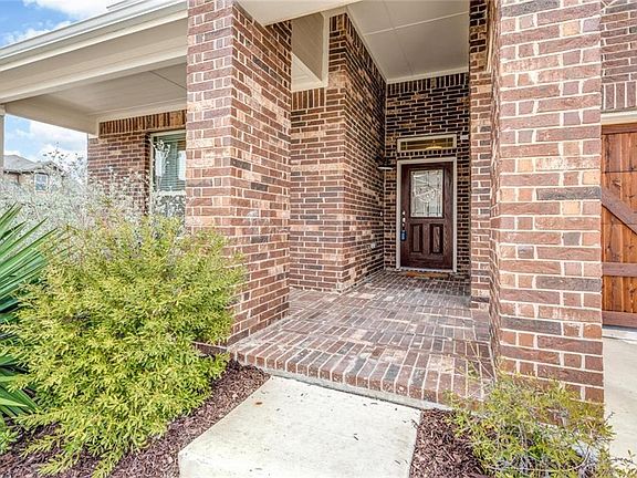 3rd image of 120 Cole Ct