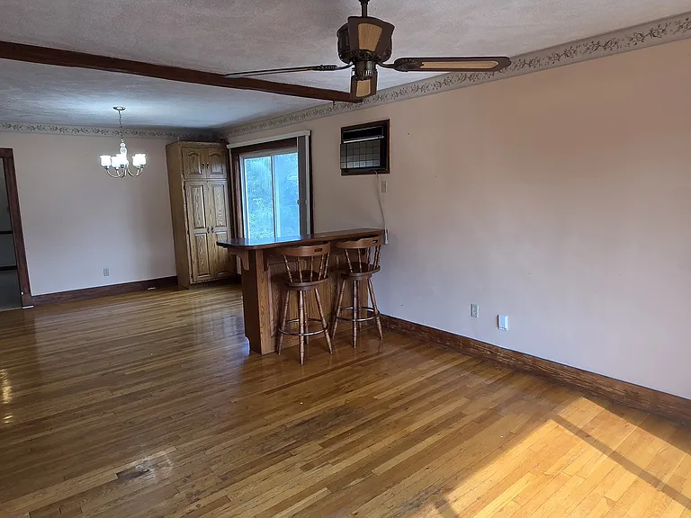 40 Englewood Ave #2 — Photo 11