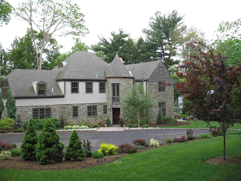 2nd image of 1652 Ashbourne Rd