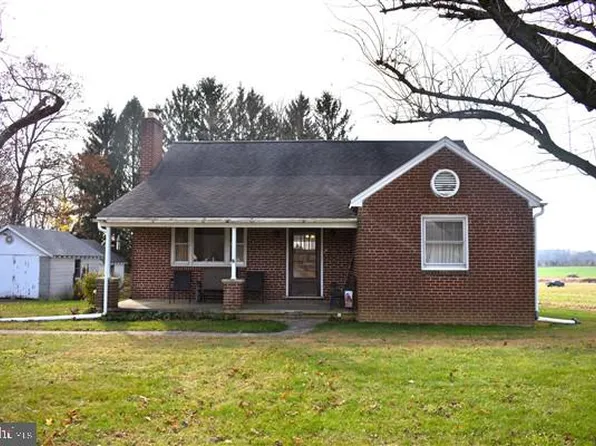 222 Fulton Rd, Oxford, PA 19363