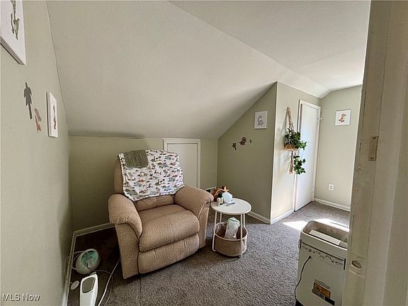 5th image of 12909 Crennell Ave