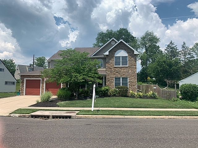 Welcome to 11 Camellia Rd!