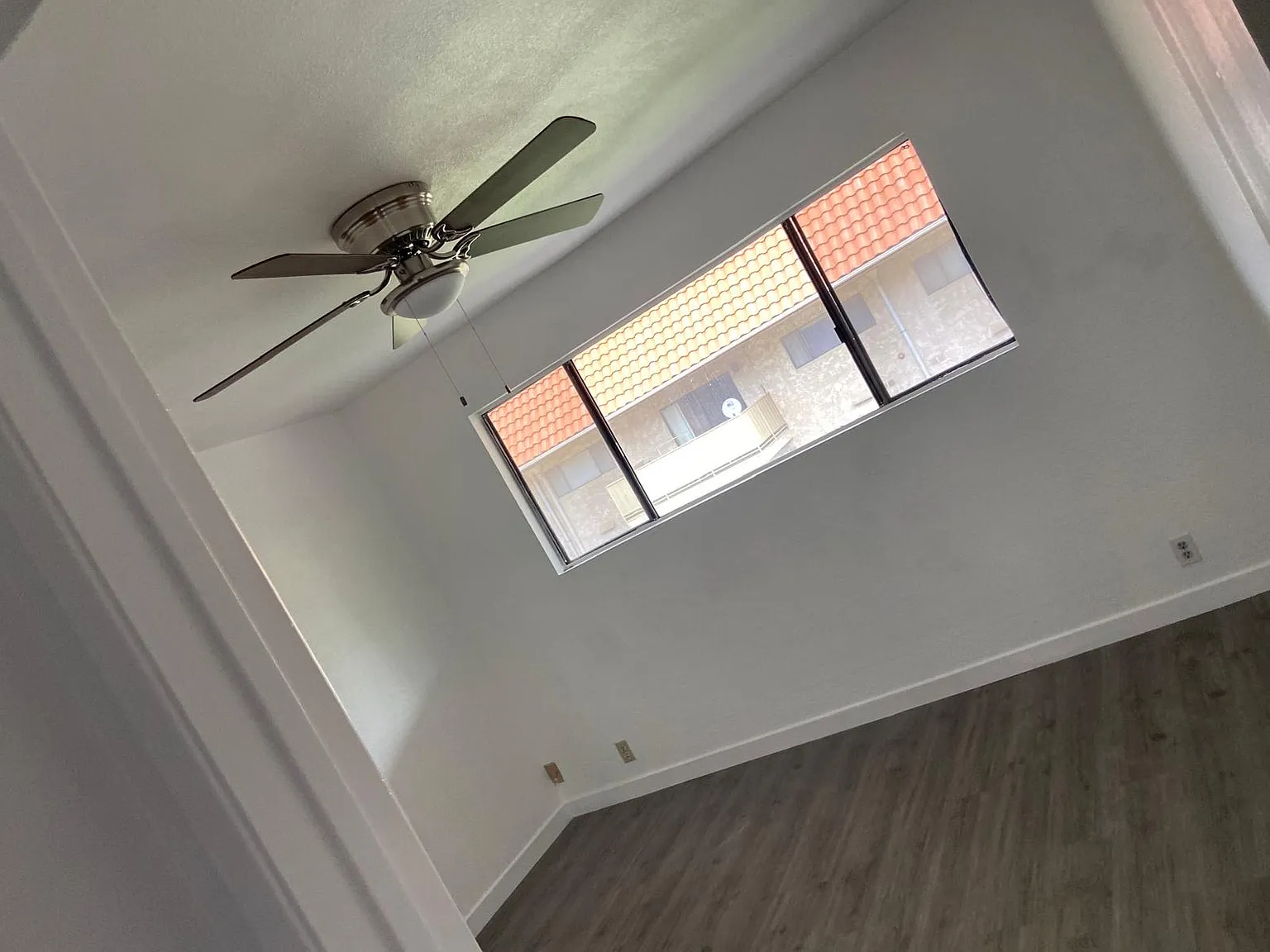 2 bed, 965 sqft, $2,100 — Photo 3