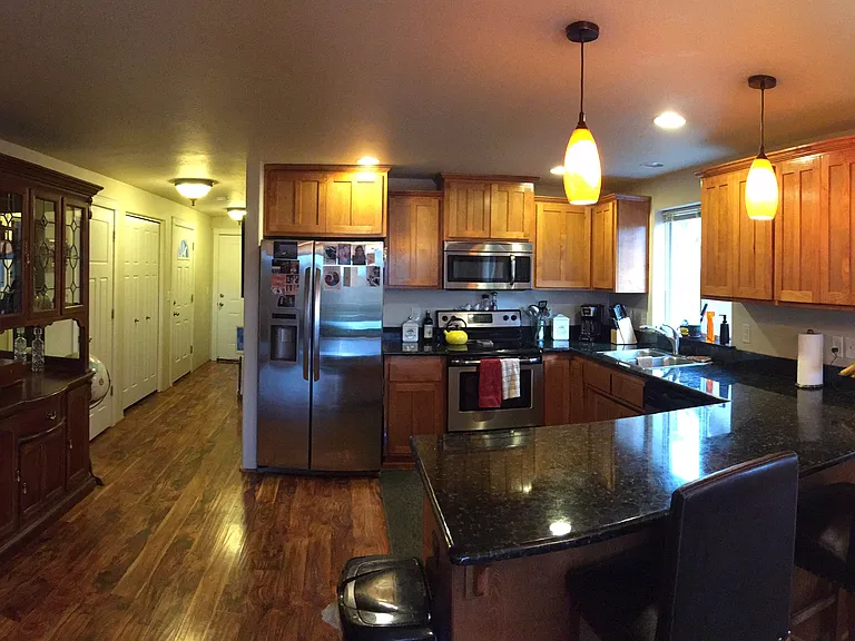 1484 Clearsprings Dr — Photo 3