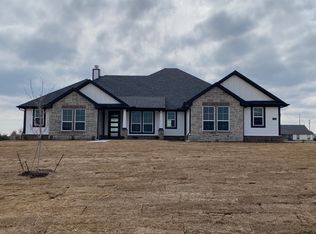 134 Pampas Ct, Decatur, TX 76234