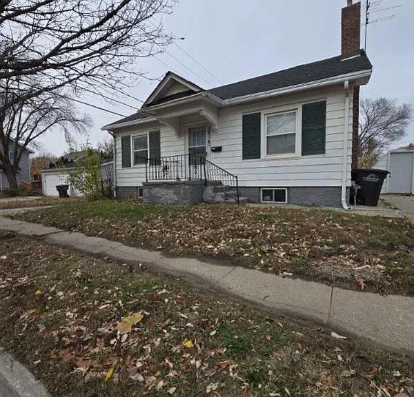 1216 Mattern Ave — Photo 1