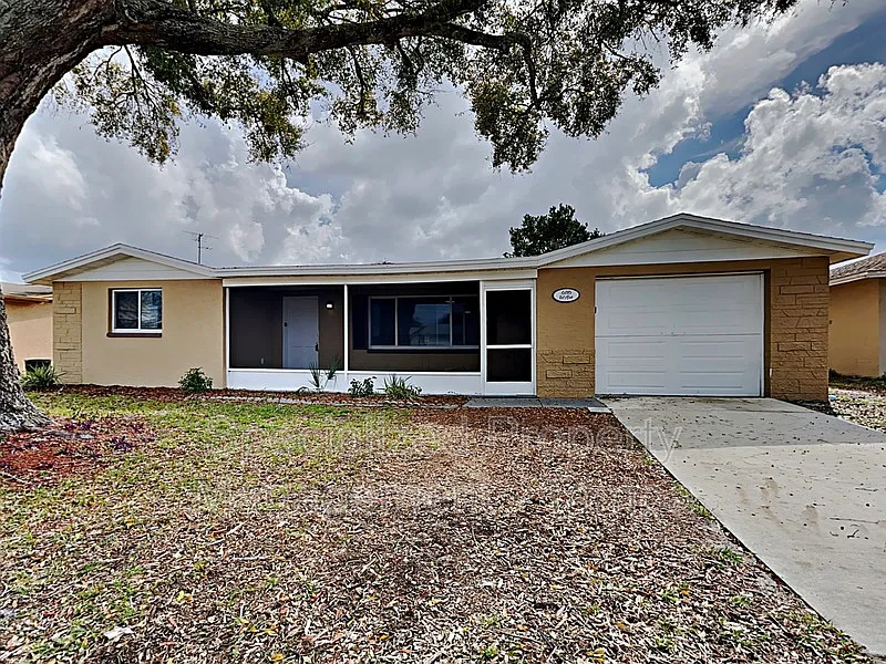 3 bed, 2.0 bath, 1345 sqft, $1,750 — Photo 1
