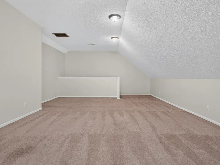 2027 Riding Ridge Rd — Photo 25