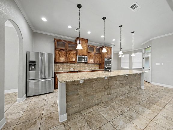 5th image of 2515 Alpine Fir Dr