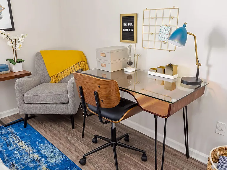 Cozy Study Nook with Modern Desk and Wood-Style Flooring - Diamond Interior