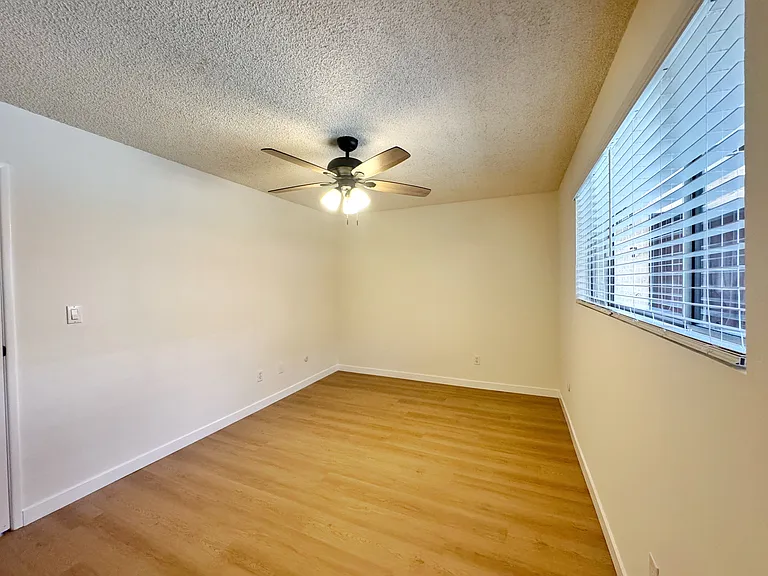3966 Cleveland Ave #6 — Photo 27