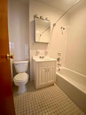 Rented by Waverly Realty Associates | media 7