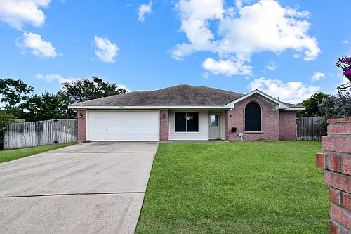 1202 Frio St Photo 1