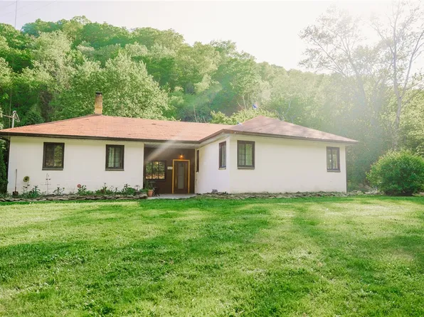 965 Gypsy Glen Rd, Beaver, PA 15009