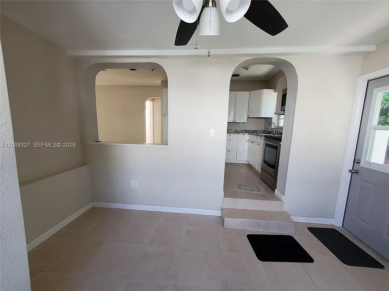 70 NW 33rd St — Photo 10
