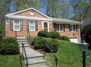 8209 Geneva Mason Rd, Potomac, MD 20854