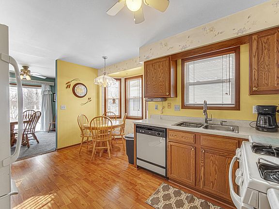 5th image of 8613 Van Buren St