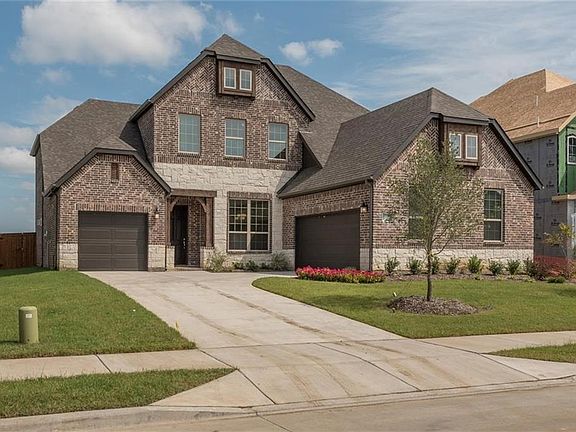 2nd image of 2860 Clearwater Dr