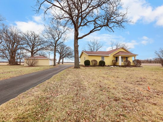 2810 Oxbow Rd, Morris, IL 60450