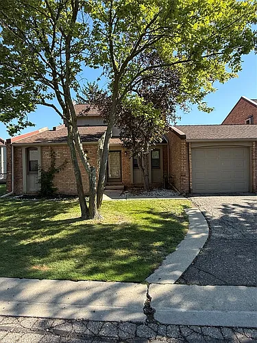 3028 Moon Lake Dr Photo 1