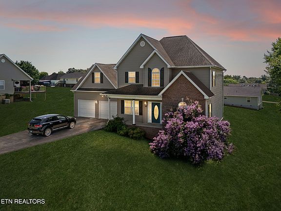 5th image of 3135 Blueberry Dr