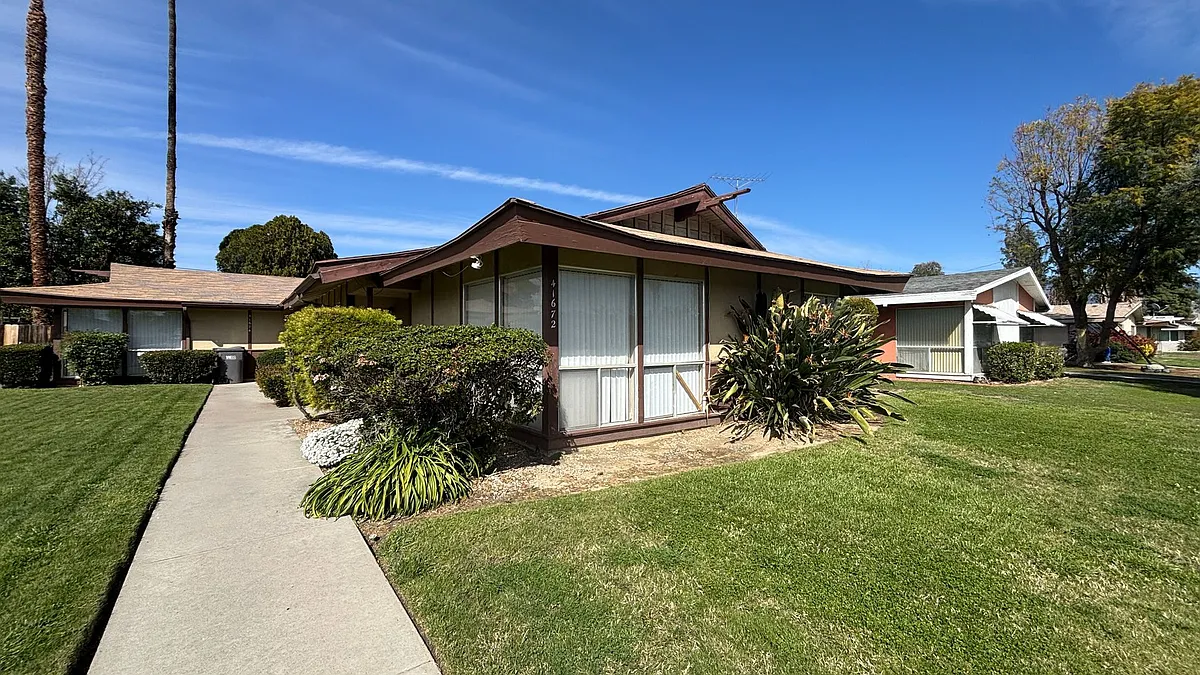 Building Photo - 41672-74 Marine Dr