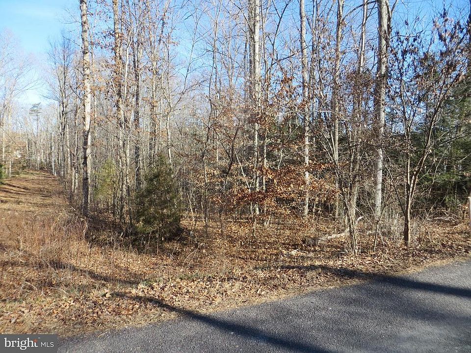 winter front street view