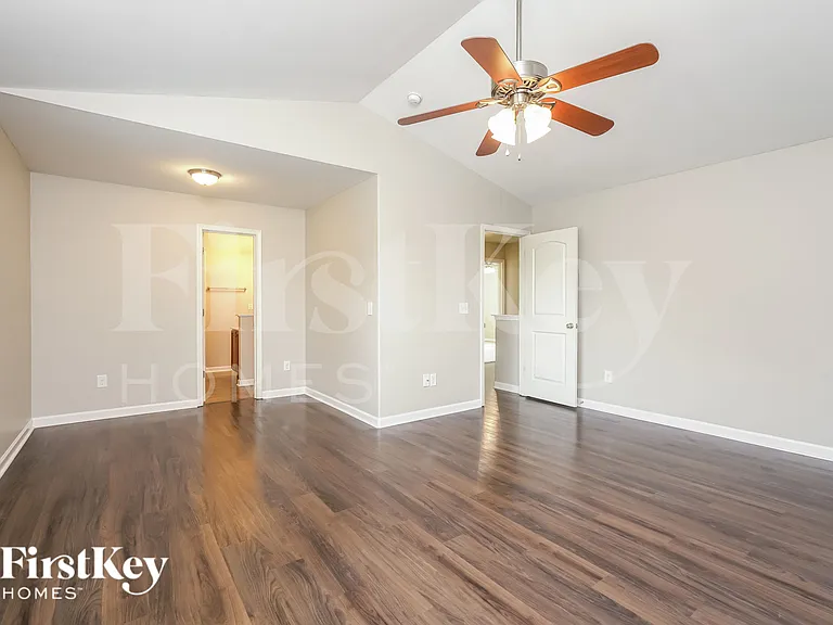 6600 Maderia Ct — Photo 10