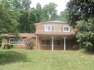 170 Cedar Ave, Hudson, NC 28638