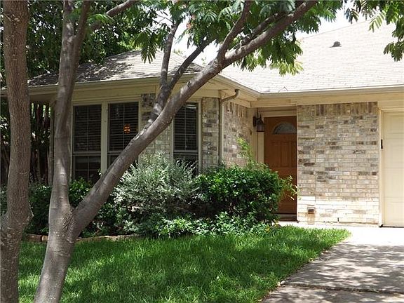 2nd image of 6010 Twin Maple Dr