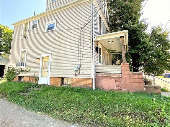 5th image of 804 McGregor Ave NW