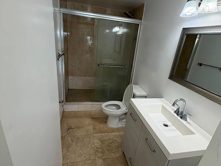 1817 S Ocean Dr #Penthouse 18 — Photo 35