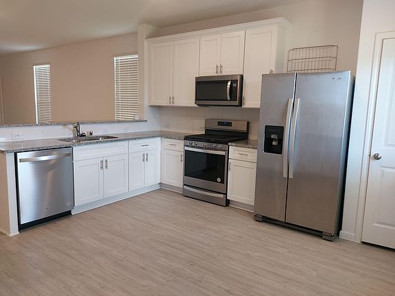 5th image of 219 Bismuth Dr