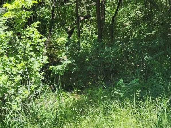 153 Sycamore Dr, Linn Valley, KS 66040