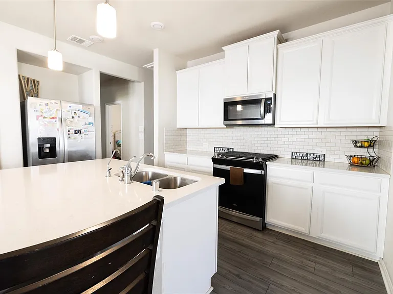 7155 Blue Oak Dr — Photo 2
