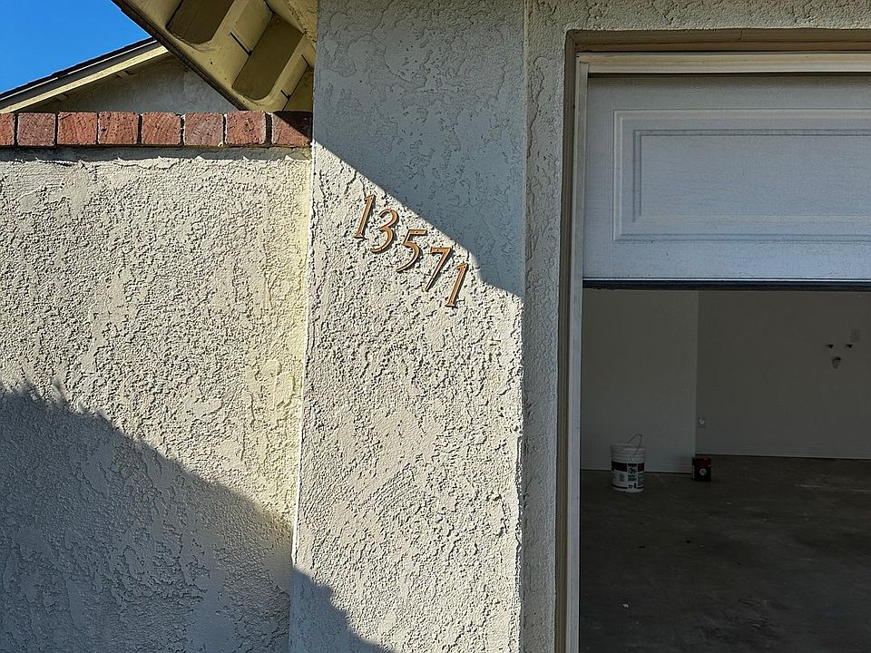 1st image of 13571 Portsmouth Cir
