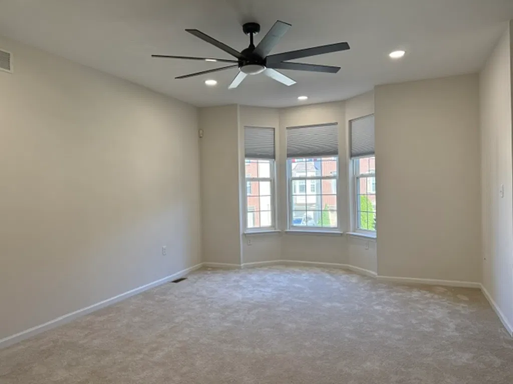 3 bed, 1.5 bath, 1814 sqft, $2,375 — Photo 3